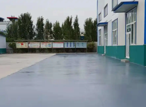 哈密彩色路面喷涂翻新的材料对冬季